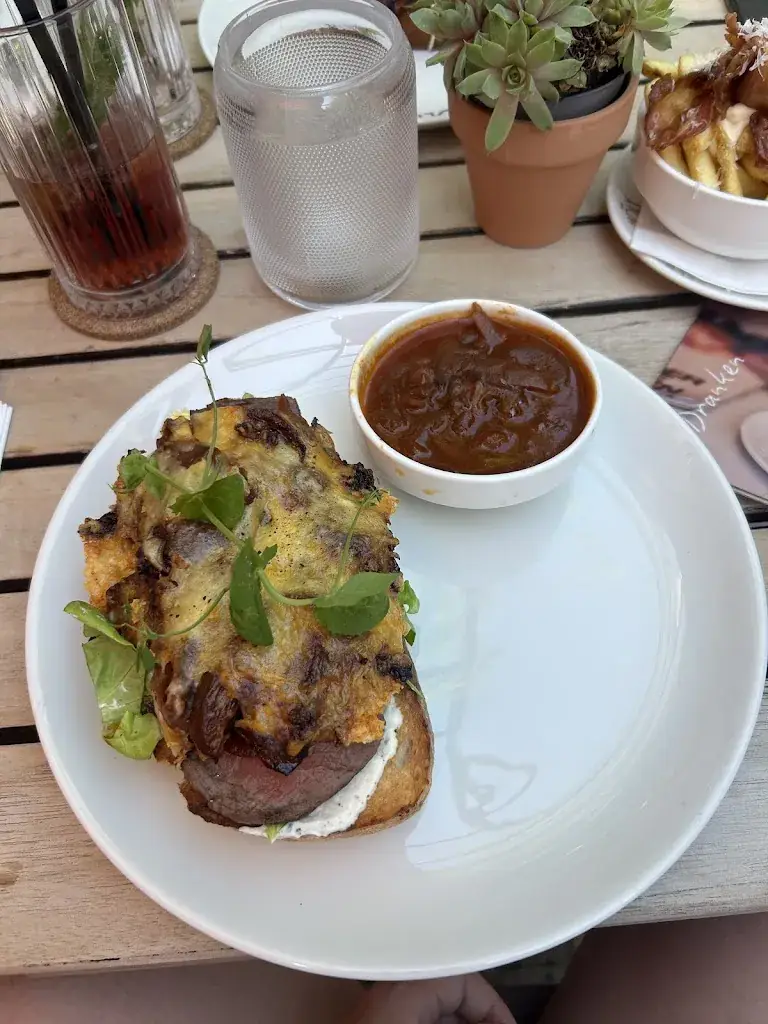 I. Keijzers_the Suite_Hilvarenbeek_recensione