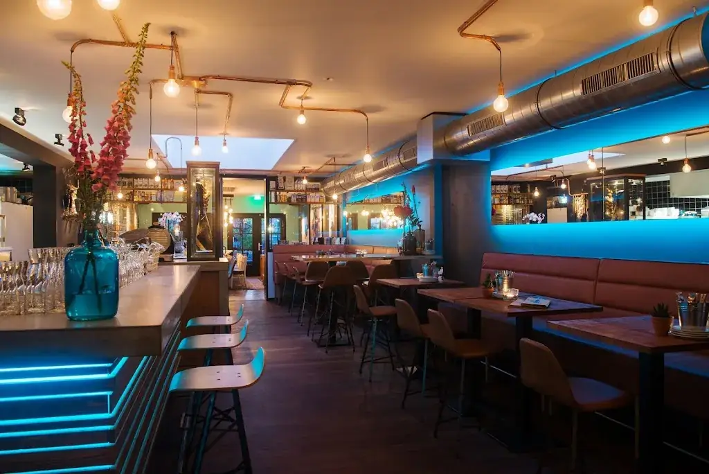 Roots Foodbar restaurant in Hilvarenbeek