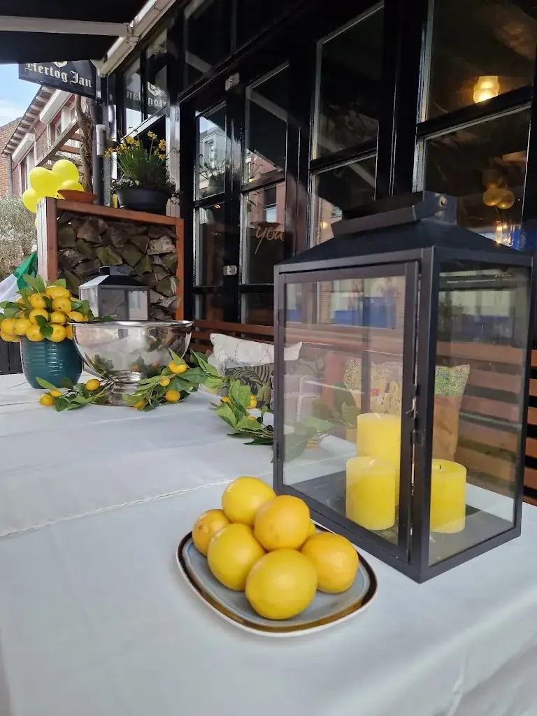 Roots Foodbar_Hilvarenbeek_slider_image_2