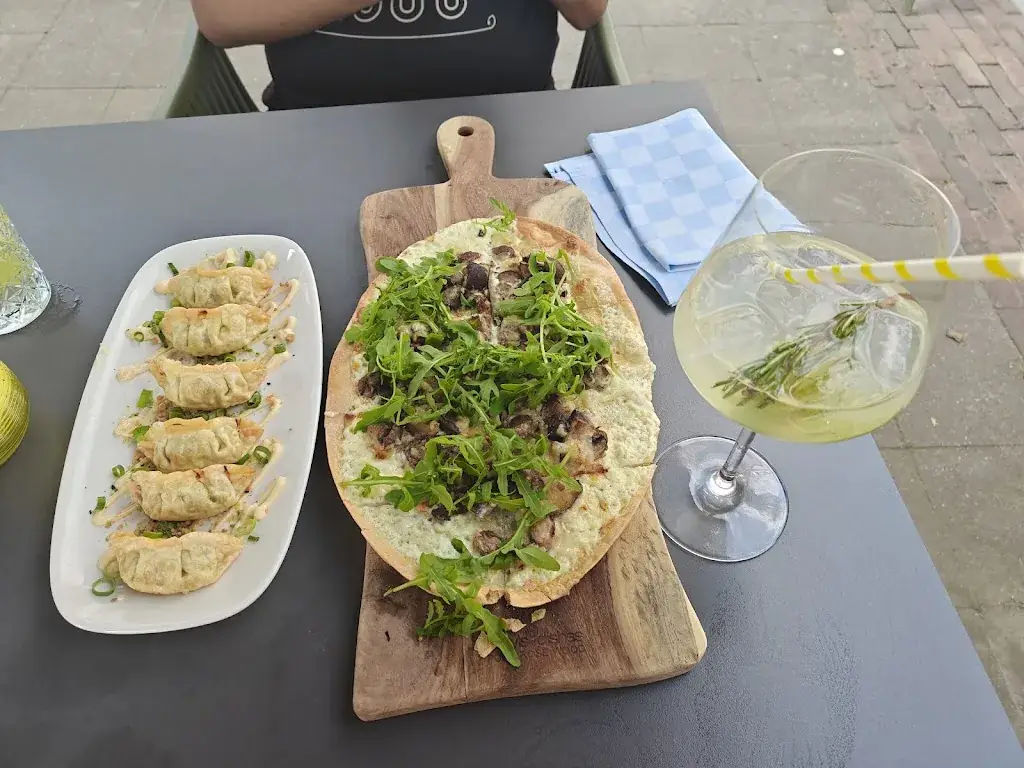 Jayeeta Sengupta_De Eksterhoeve_Biest-Houtakker_review