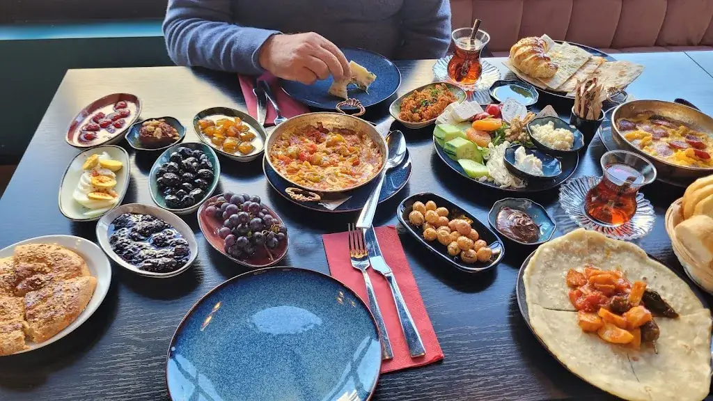 Orlena_Rotterdam_slider_image_3