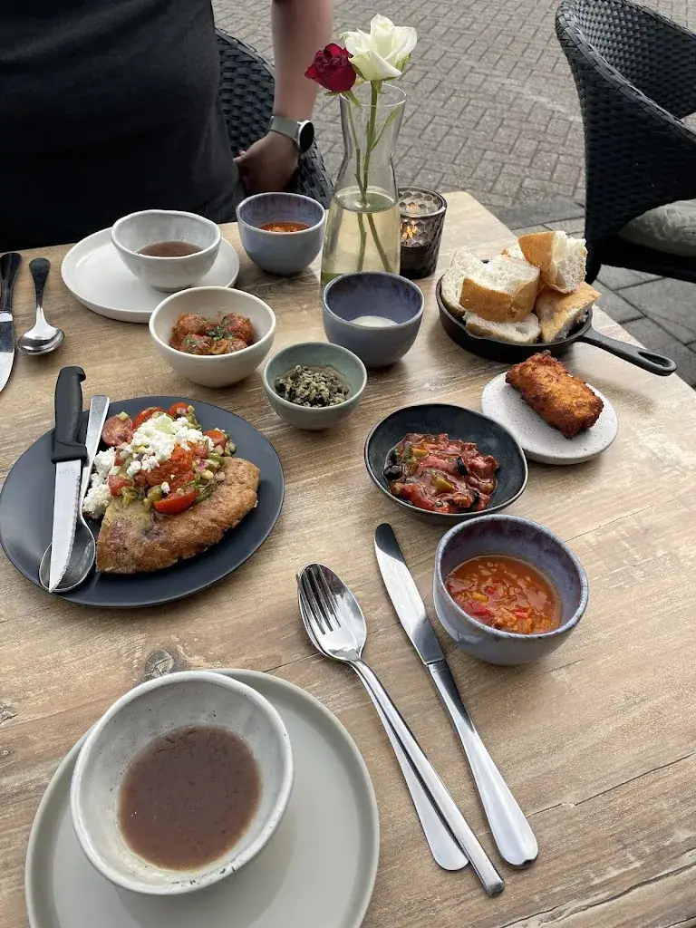 Marketa Kulisova_World kitchen by Shiran_Eindhoven_review