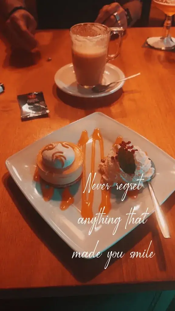 xandrey desray_Libre's Eeterij- Zaal Libre_Mill_review