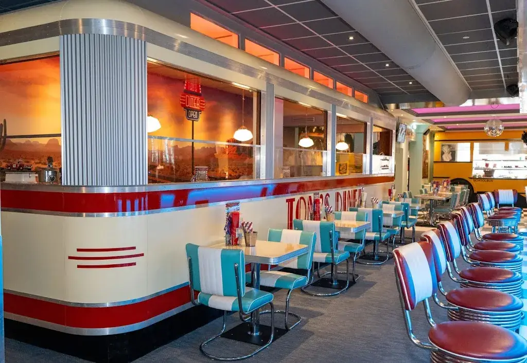 Tom's - Diner restaurant in Roosendaal