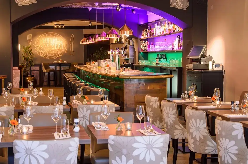 Brasserie 2Eat_Roosendaal_slider_image_1