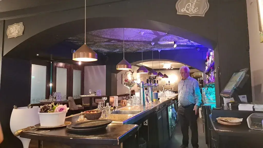 Brasserie 2Eat_Roosendaal_slider_image_3