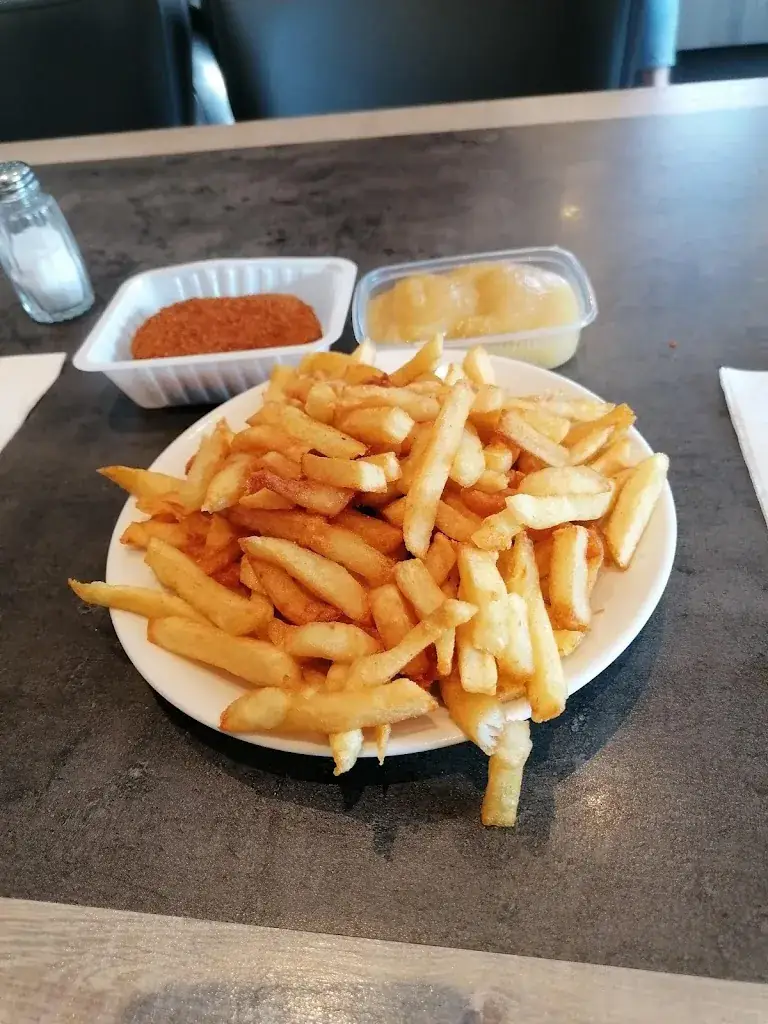 Nellie van Duijnhoven_cafeteria Slegers_Lieshout_Bewertung