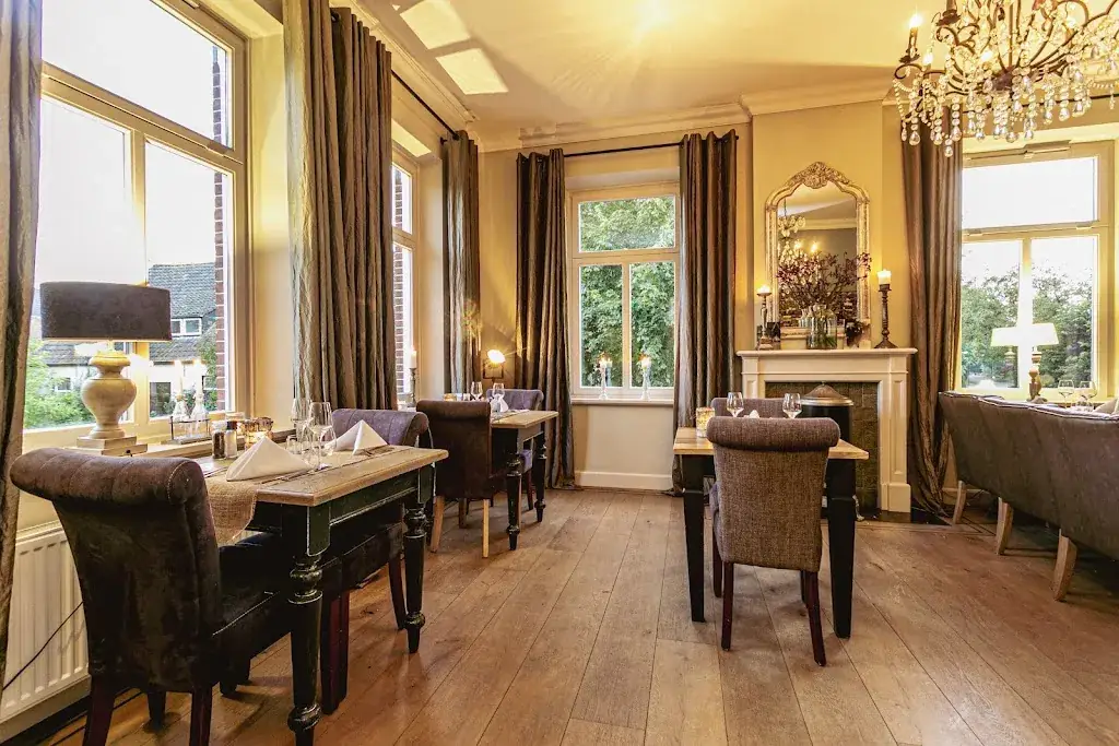 "Het Oude Raadhuis" Lithoijen restaurant in Lithoijen