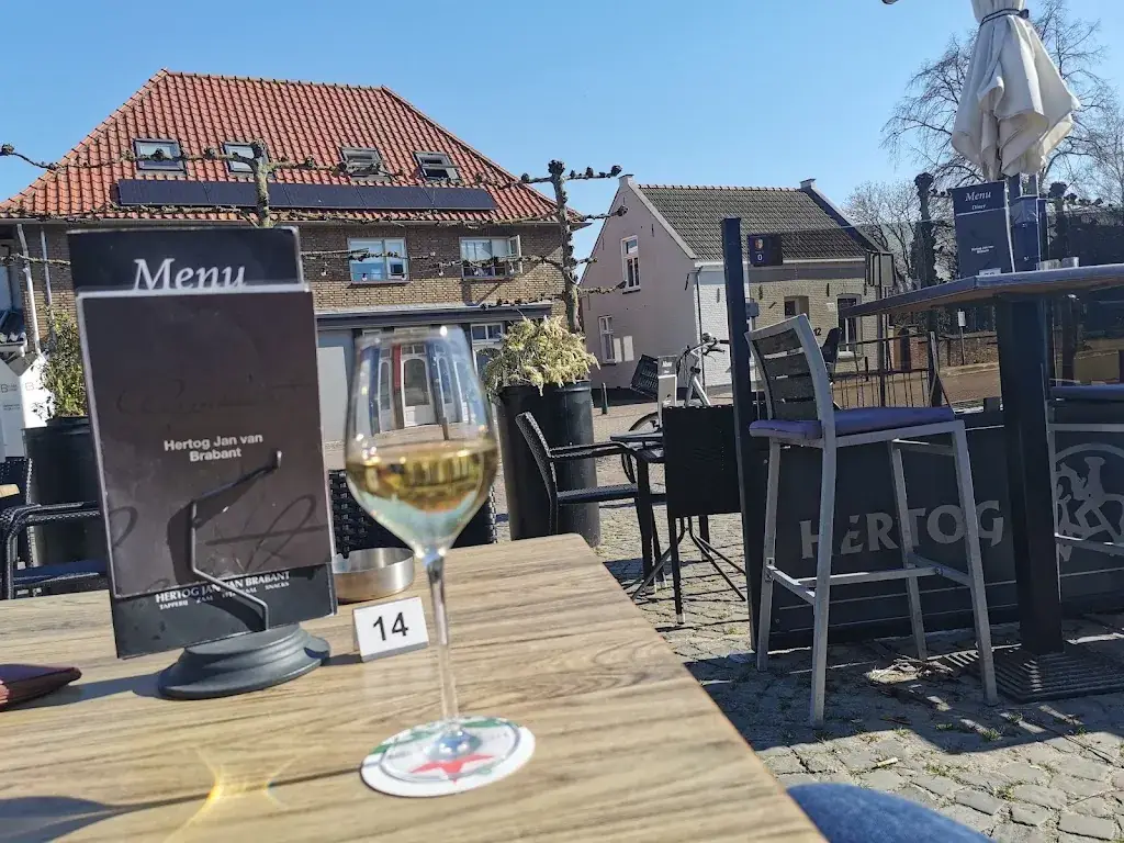 Hertog Jan van Brabant_Lith_slider_image_3