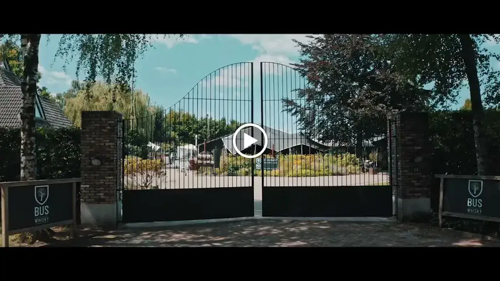 Bus Whisky Distillers_Loosbroek_slider_image_2