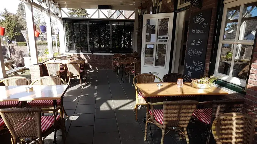 Brasserie De Hoofdzaak restaurant in Liessel