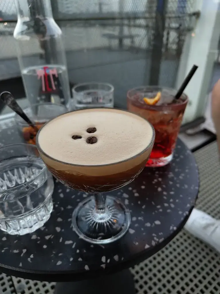 Menu_REM | Restaurant - Rooftop - Bar_Amsterdam_image_8