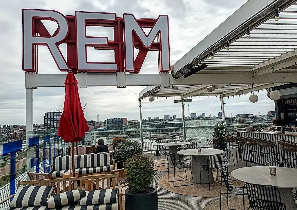 REM | Restaurant - Rooftop - Bar_Amsterdam_slider_image_3
