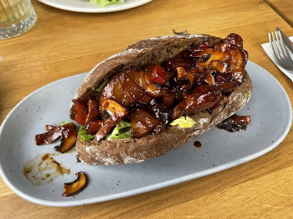 Joy Wong_Lunchroom Meesterlijk_Middelbeers_review