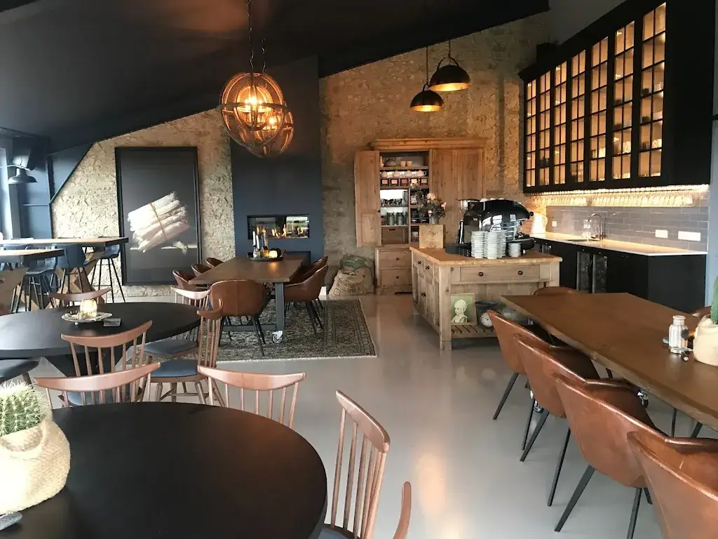 Hof van Huijbers restaurant in Mierlo