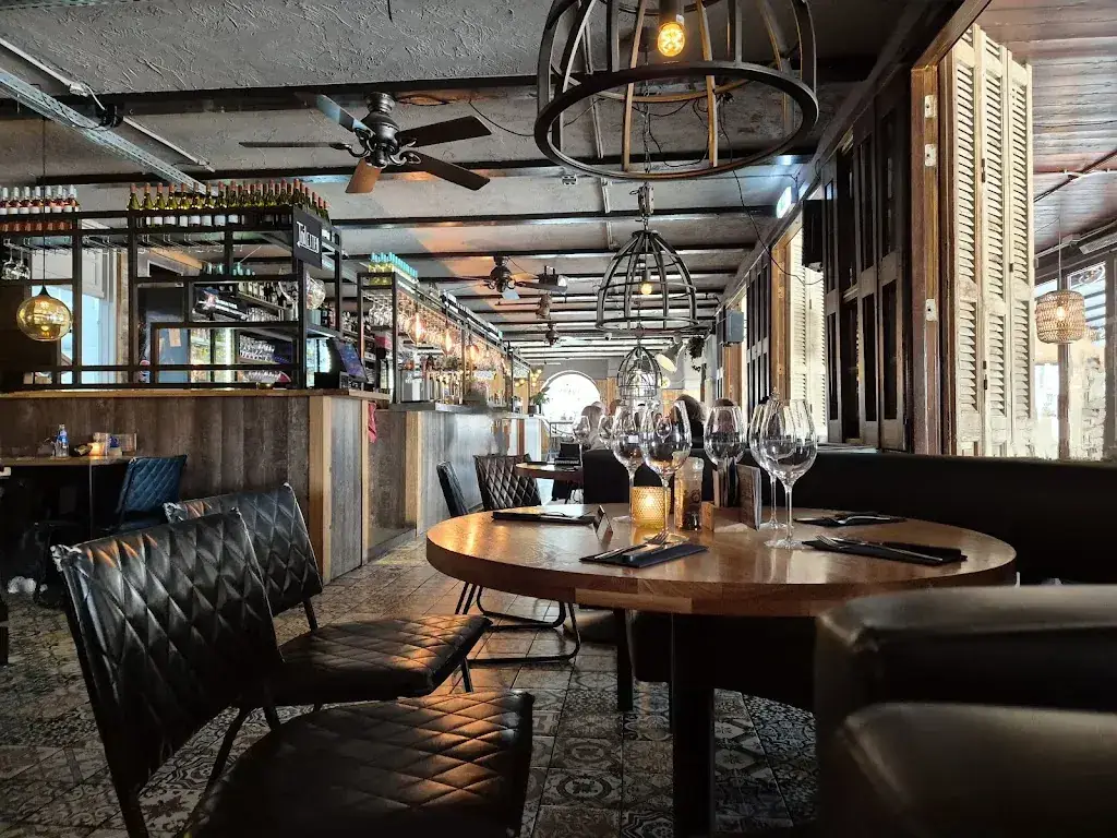 Café De Koffer restaurant in Mierlo