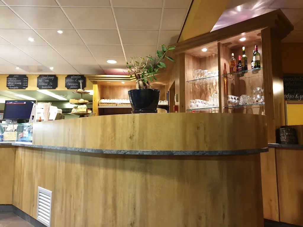 Smulhuis Kom us an!_Neerkant_slider_image_3