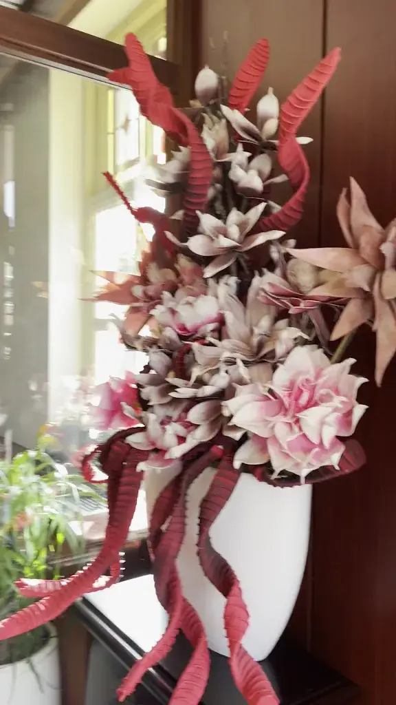 Maggie Leks_Wok Of King_Zand_review