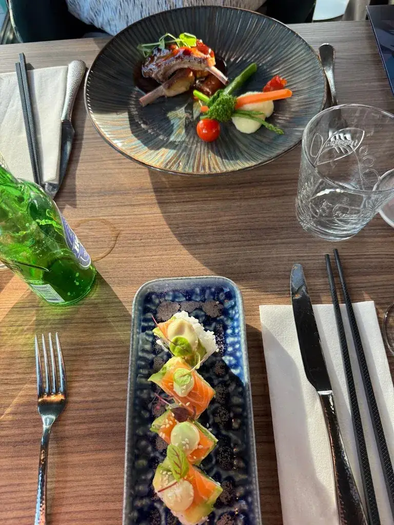 Tiny Veendrick_Lounge83_Emmeloord_review