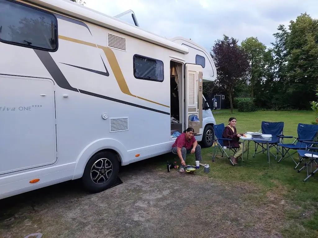 איתי מלק_De Zwammenberg_Moer_review