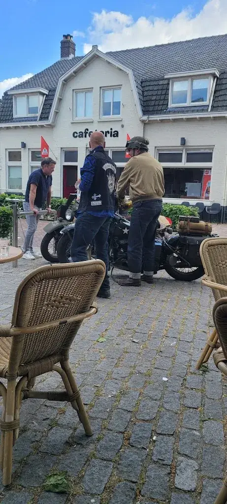 Cafetaria 't Pleintje_Zand_slider_image_2