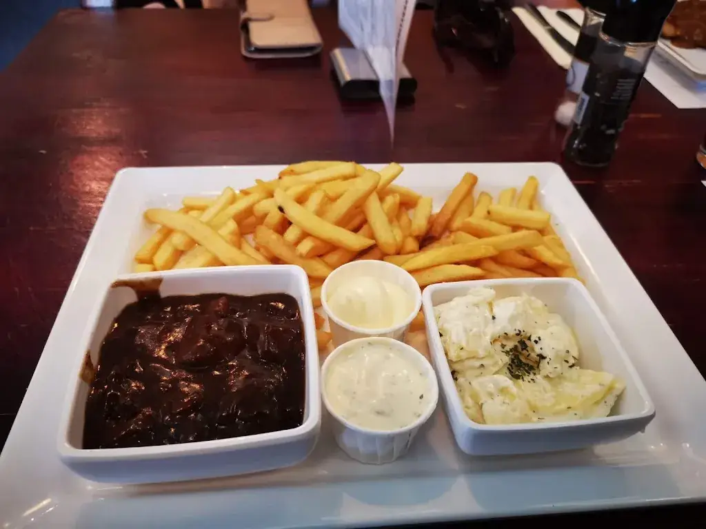 Cafetaria Restaurant De 7 Heerlijkheden_Nispen_slider_image_2