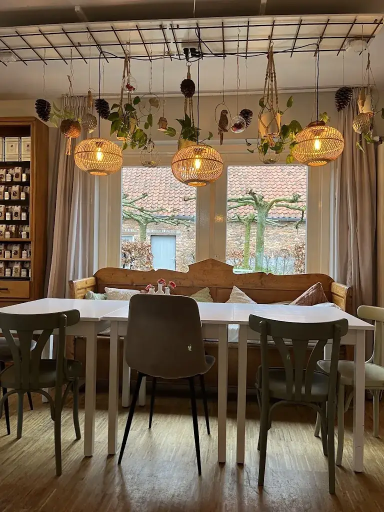 De Torteltuin - Theeschenkerij, Theeboetiek en B&B_Nispen_slider_image_1