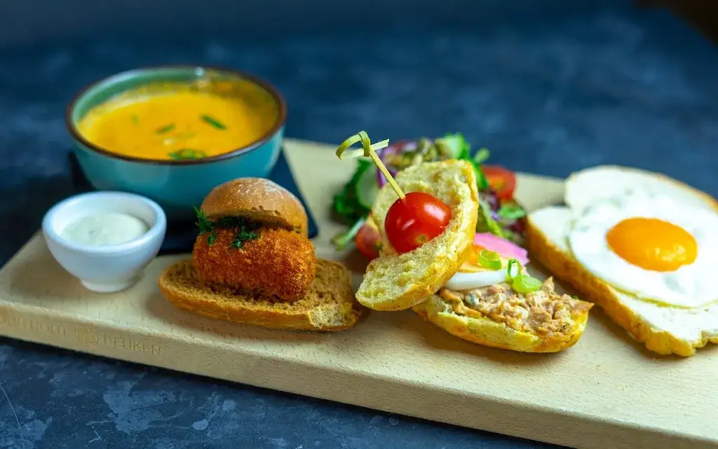 Restaurant Julie's_Bergen_slider_image_3