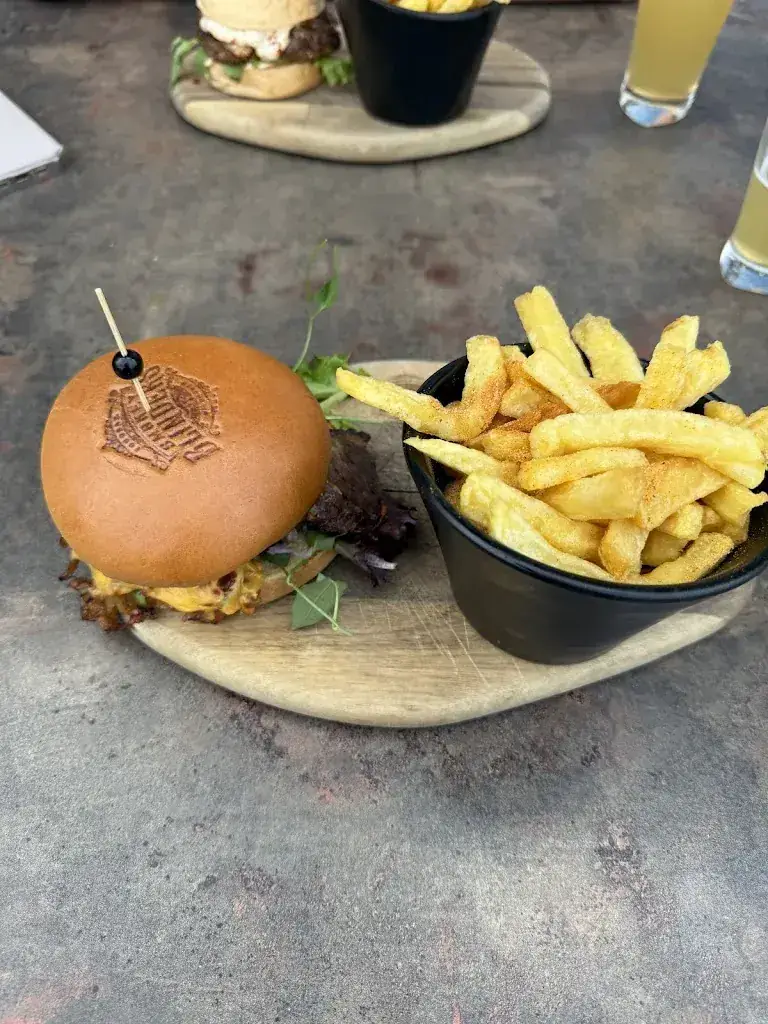 Kutay Çetin_Smokey Blinders_Veldhoven_review