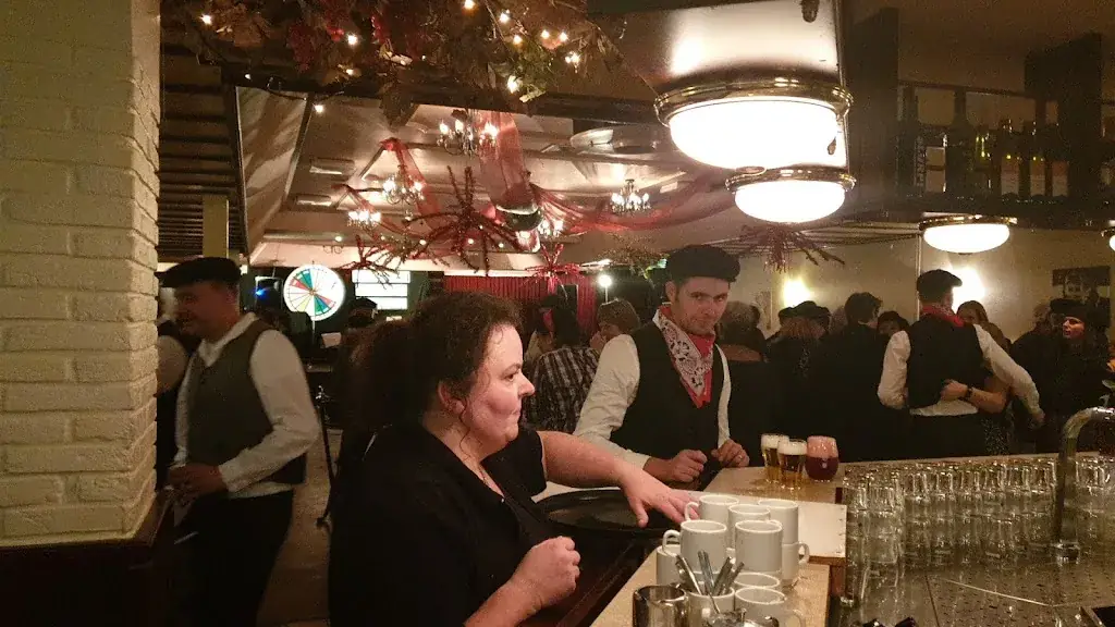 William Feijen_Beukenhof Café-Zalen De_Odiliapeel_review