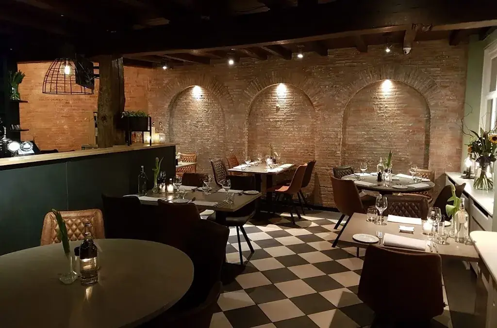 Restaurant De Gelagkamer restaurant in Oirschot