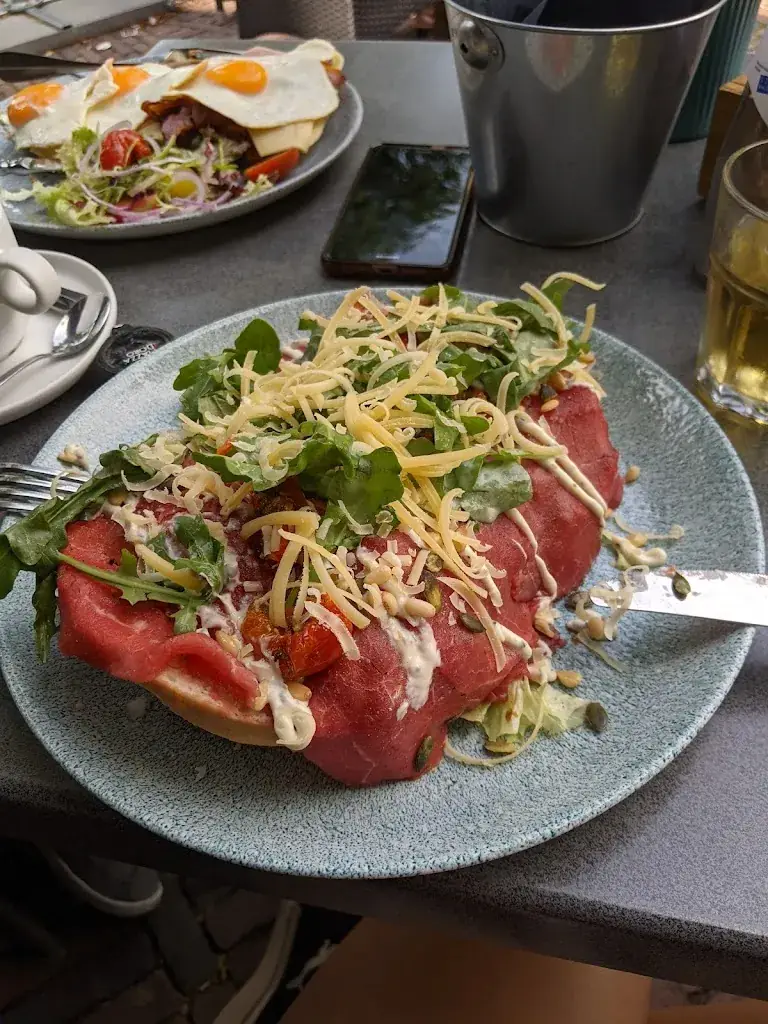 Pei-Yu Chen_SNTZL - De Zwaan_Oirschot_review