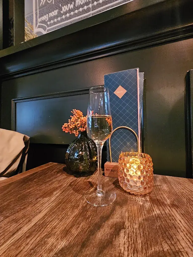 Diana Rodríguez_Brasserie La Colline_Oss_review