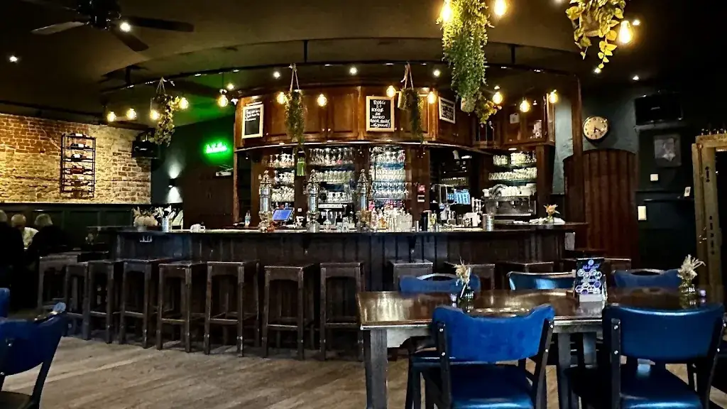 CES_Eetcafé-Restaurant-Zalen De Witte Leeuw_Raamsdonksveer_review