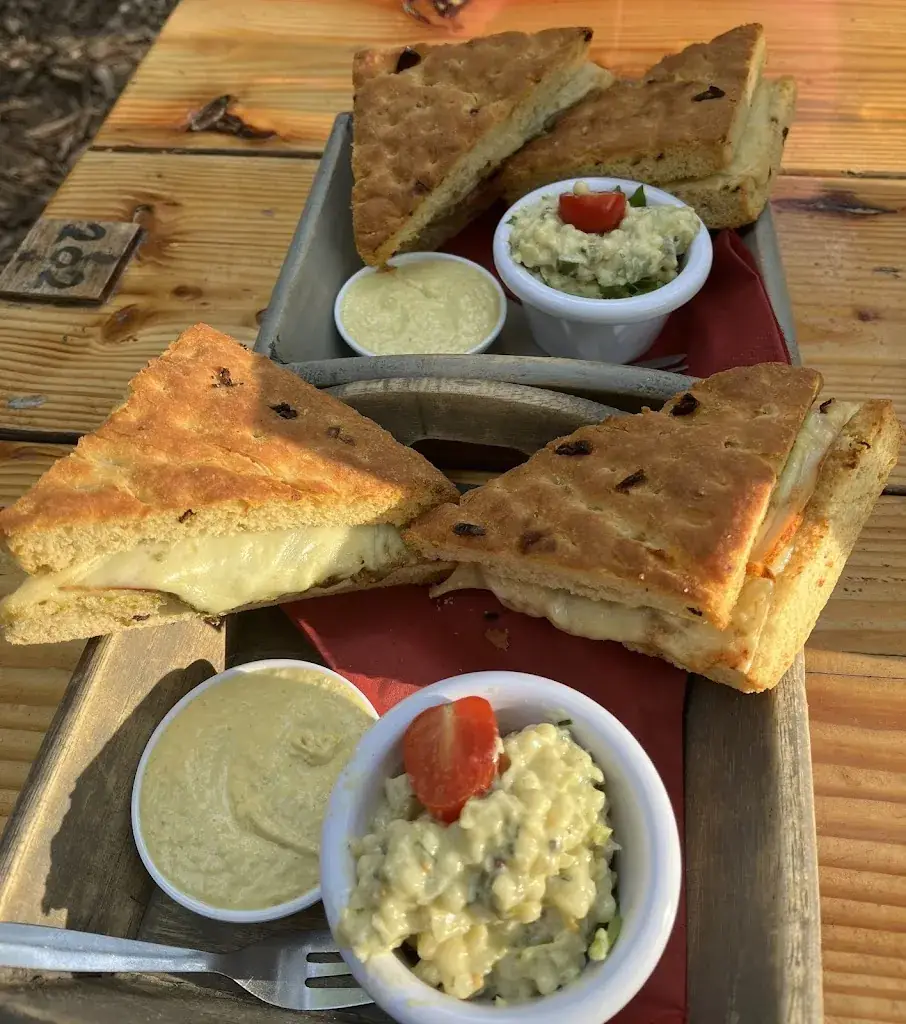 Piotr Lach_Boscafé De Rode Lelie_Oisterwijk_review