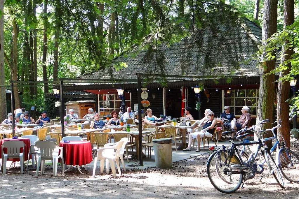 Boscafé De Rode Lelie restaurant in Oisterwijk