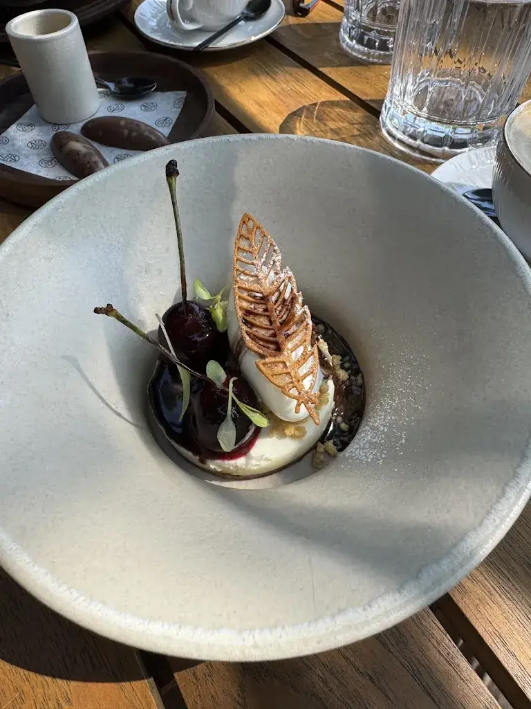 Christian Markwat_Alma_Oisterwijk_review