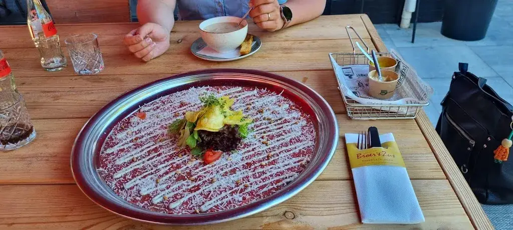 Menu_Grand Café Broer & Zus_Overloon_image_8