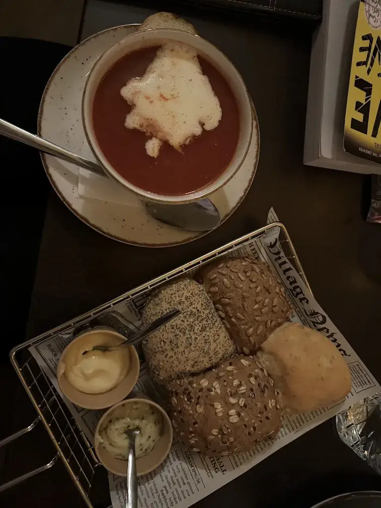 Madelynn Ortiz_Grand Café Broer & Zus_Overloon_review