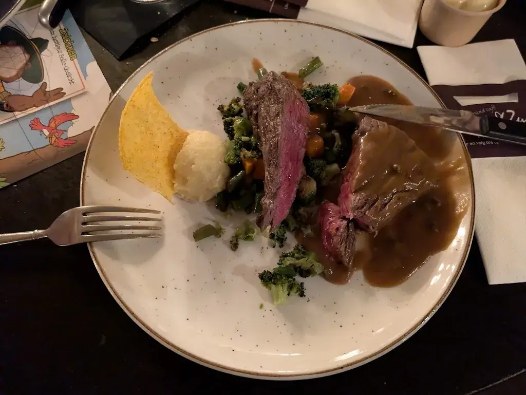 Roel Verberne_Grand Café Broer & Zus_Overloon_review