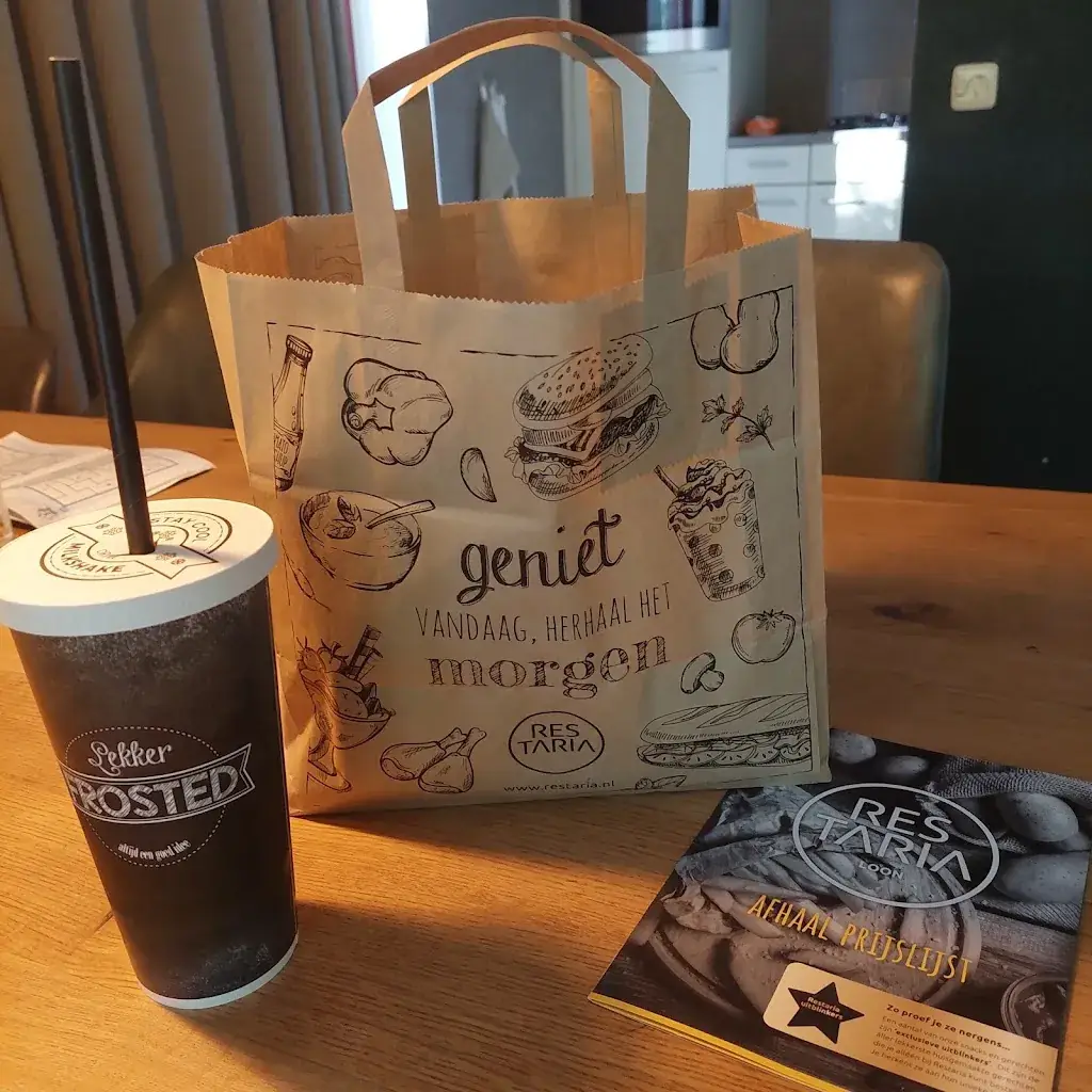 Astrid van der Heide_Restaria Loon - Overloon_Overloon_review