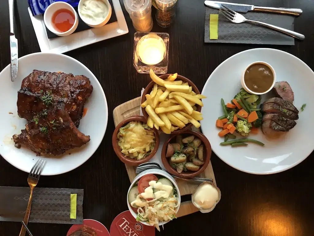 wilfred berns_Poort van Loon_Vierlingsbeek_review