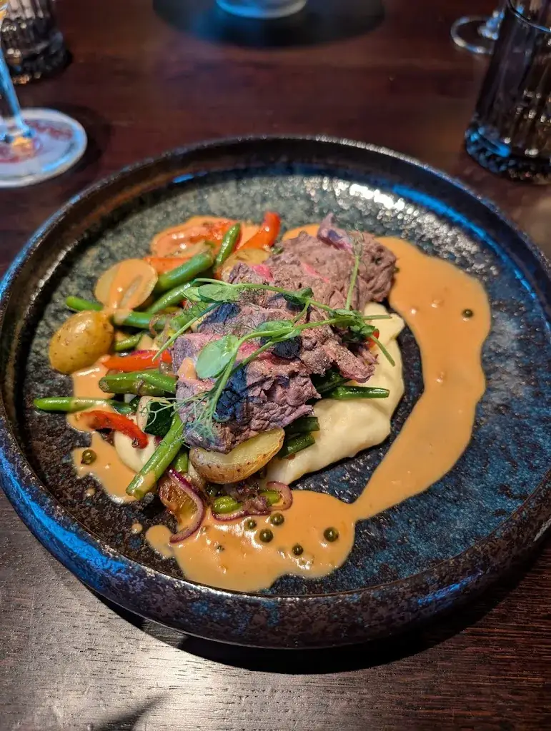 jacco noordhuizen_Eet- & Borrelcafé Brink 14_Overloon_review