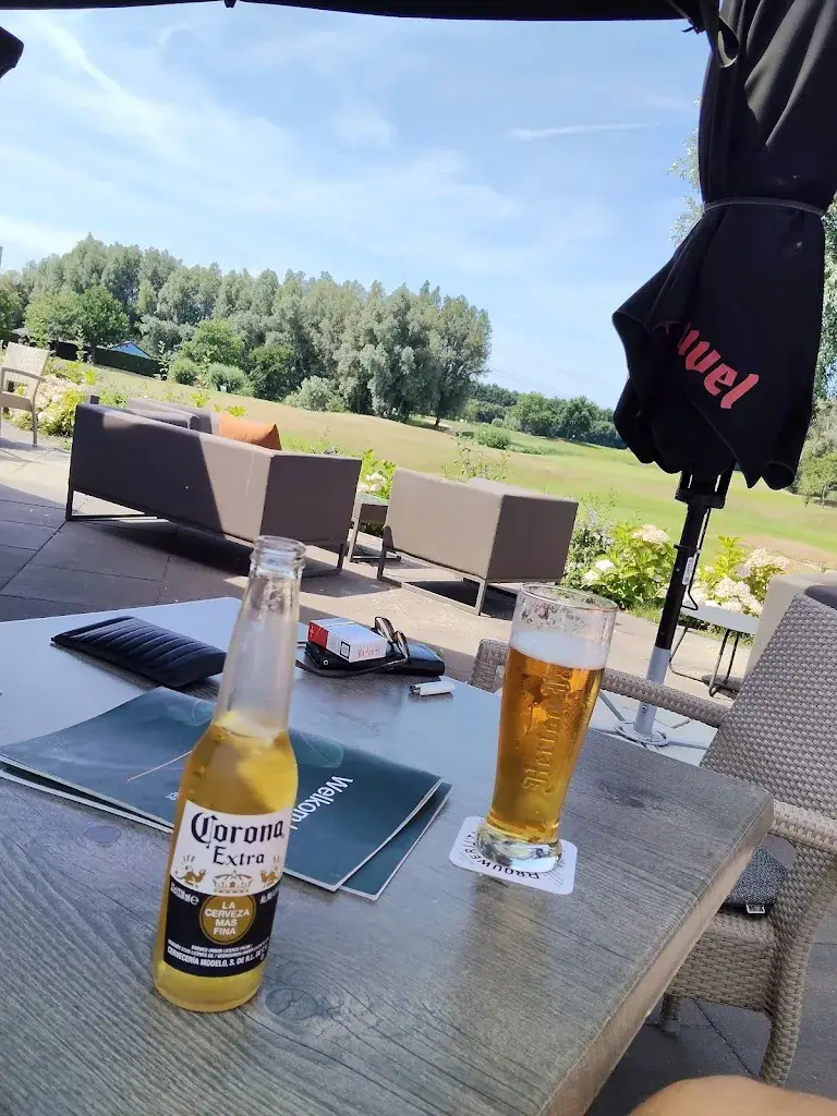 Cristel van Tilborg_LOOF! Roosendaal_Roosendaal_review