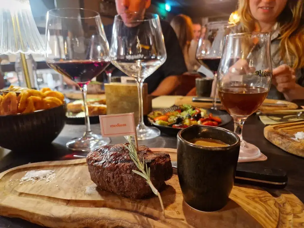 Kaz van Wezel_The Vintage_Reusel_review