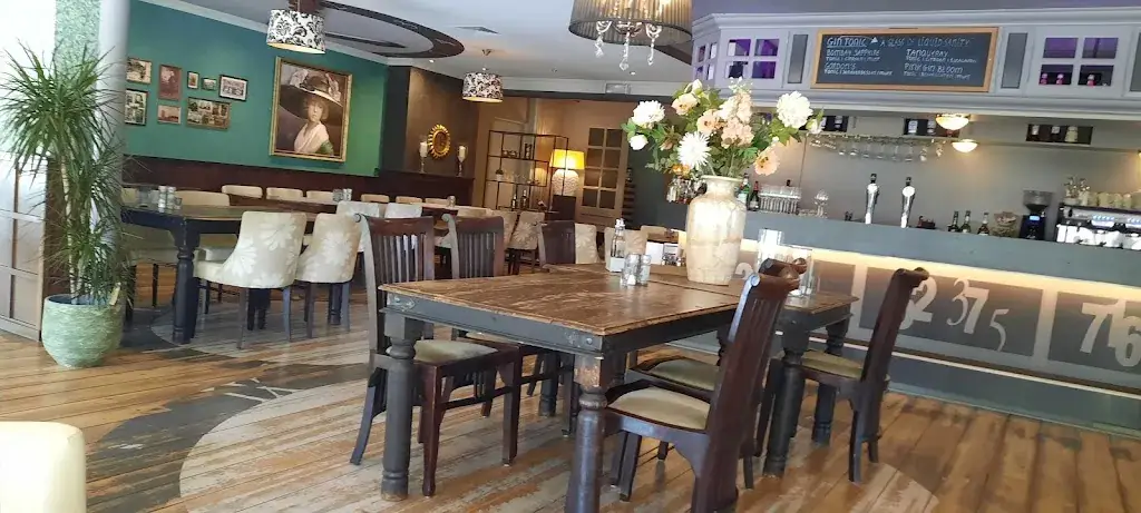 mark mobiel_Restaurant Feestzaal De Wekker_Reusel_review