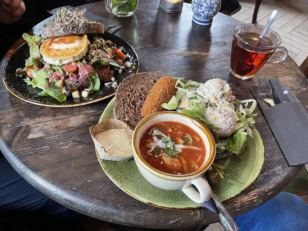 Ralph van den Heuvel_De Boshut_Schaijk_review