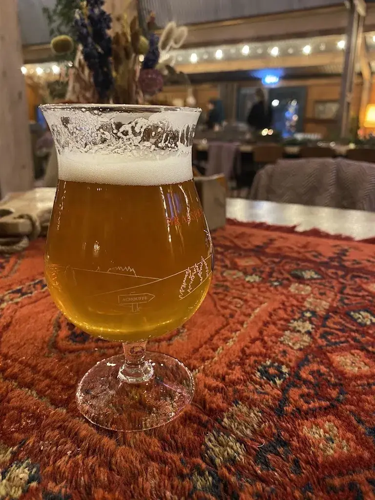 M Fran_De Boshut_Schaijk_review