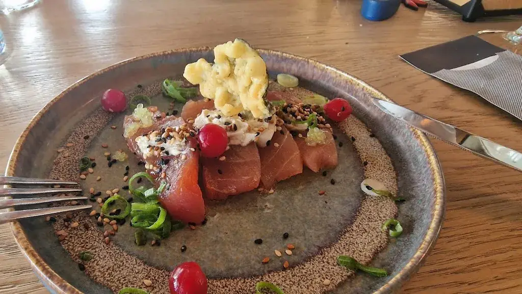 M Herder_Paviljoen SALT_Terherne_review