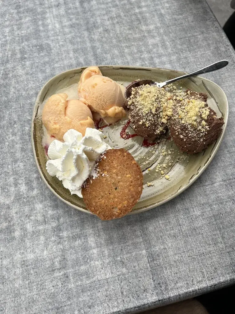 Cristian_De Heksenboom_Anthonis_review